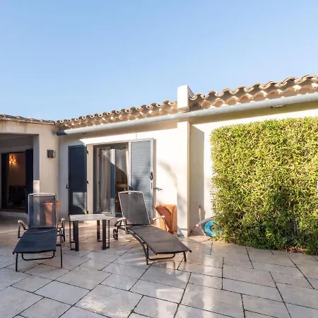 Les Des Muriers By Interhome Saint-Tropez