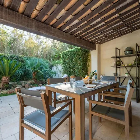 Holiday home Les Des Muriers By Interhome *
