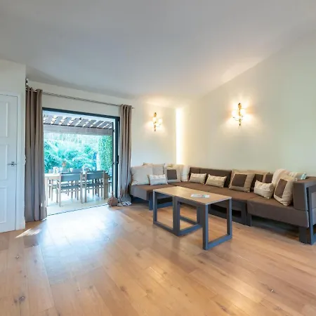 بيت للعطل Les Des Muriers By Interhome